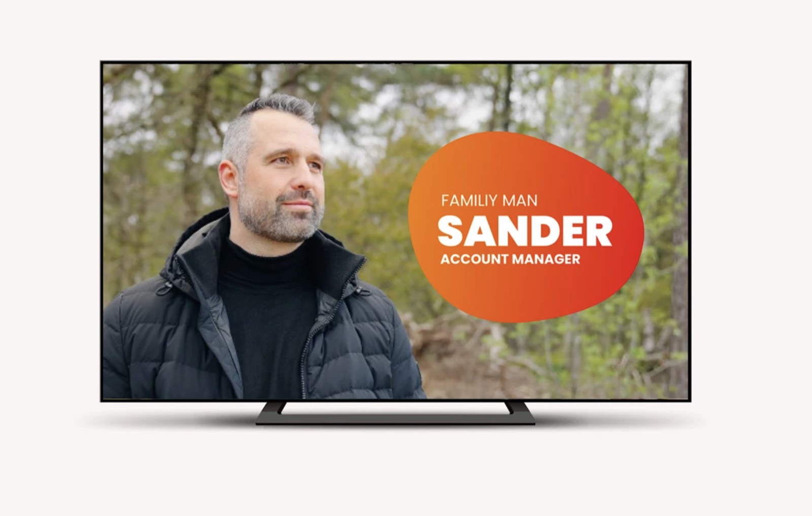 Still uit de Sky High-film: Sander, account manager bij GAC en family man, in het bos.