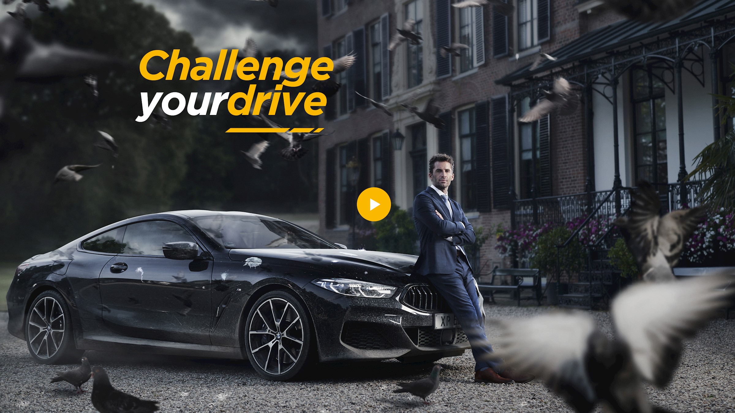Campagnebeeld 'Challenge your drive' met Thomas en zijn BMW.